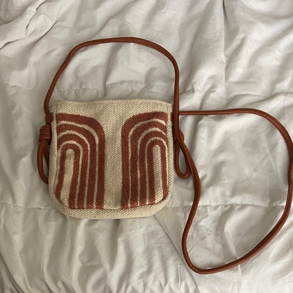 Universal Thread Cream and Tan Crossbody Bag